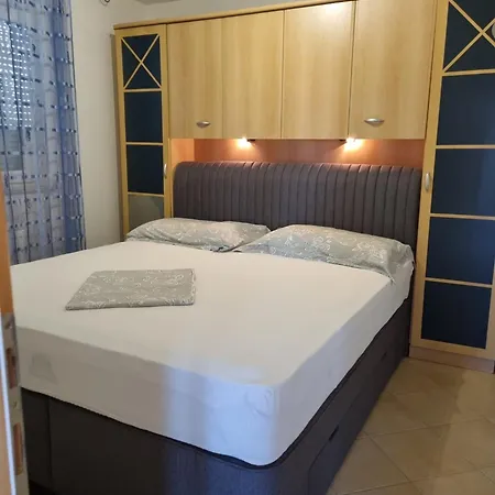 Bubi Apartment Trogir