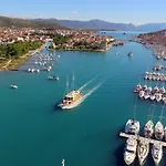 Bubi * Trogir