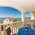 Bubi Apartamento Trogir