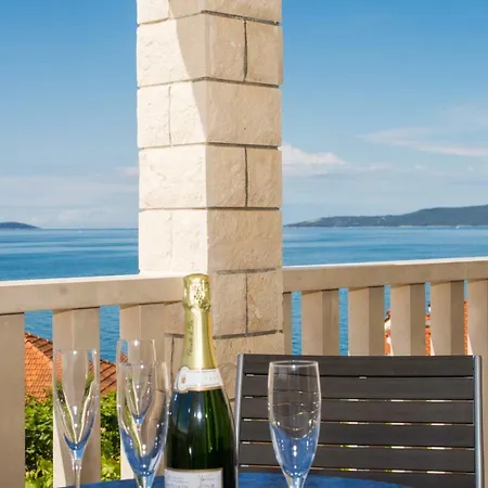 Bubi 公寓 特罗吉尔